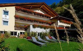Saldur Small Active Hotel